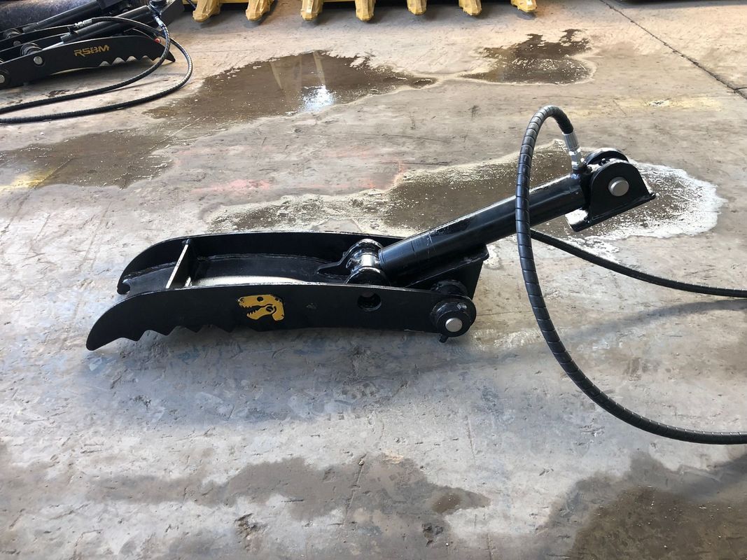Installation facile de l'excavateur pouce de seau HARDOX450/500 pour les travaux de construction